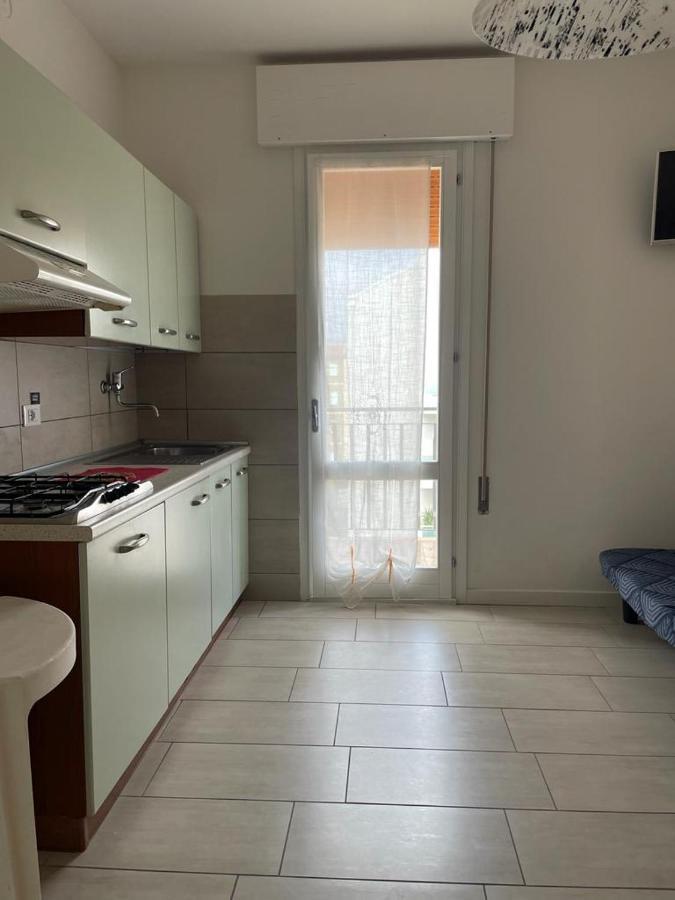 Condominio Michelangelo-Solo Per Famiglie- Walterigato Apartments Лідо-ді-Єзоло Екстер'єр фото